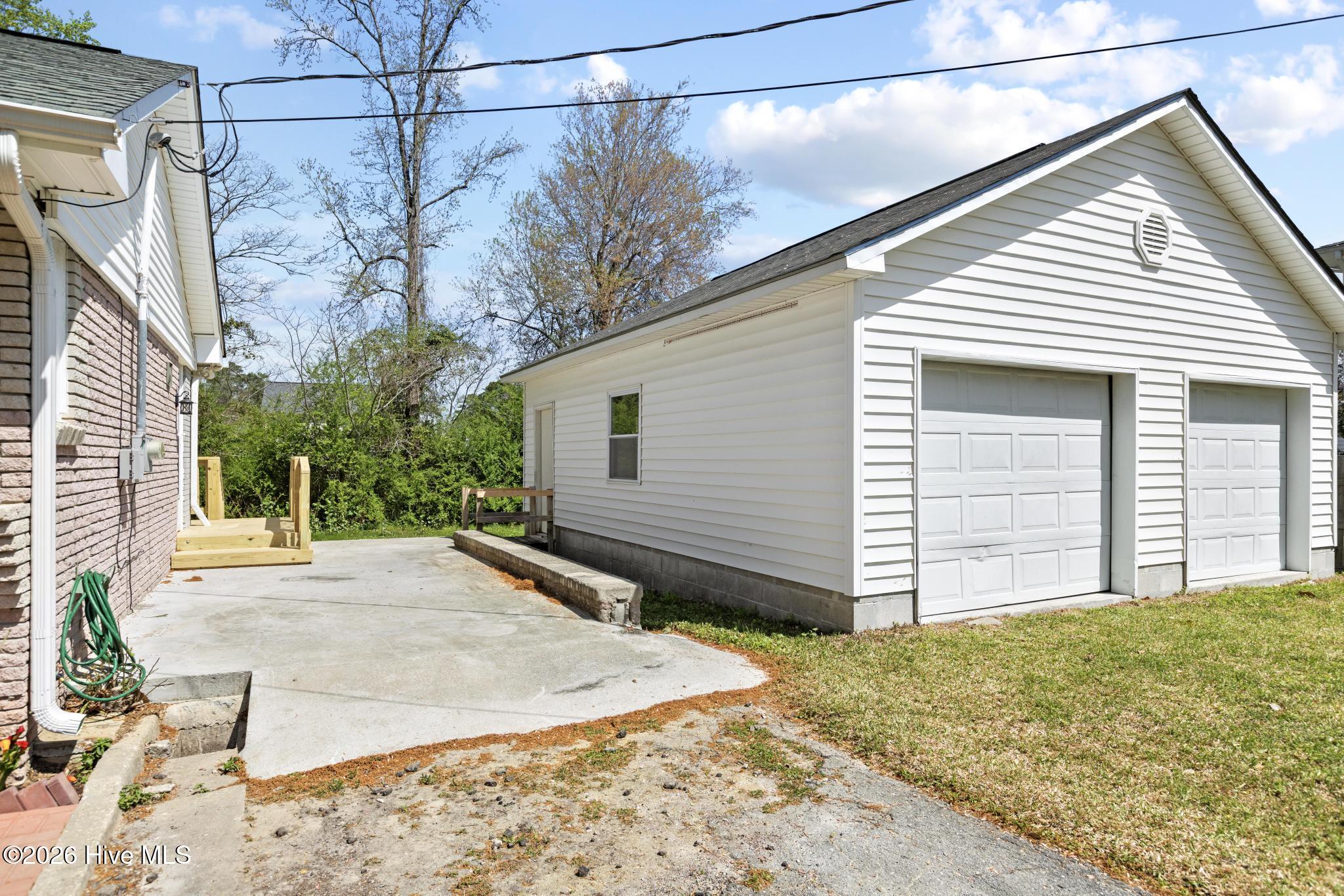 106 Elizabeth Street