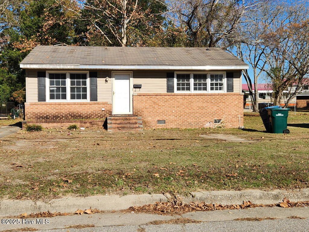 Photo of 1010 E 7th Street, Washington, NC 27889 (MLS # 100544736)