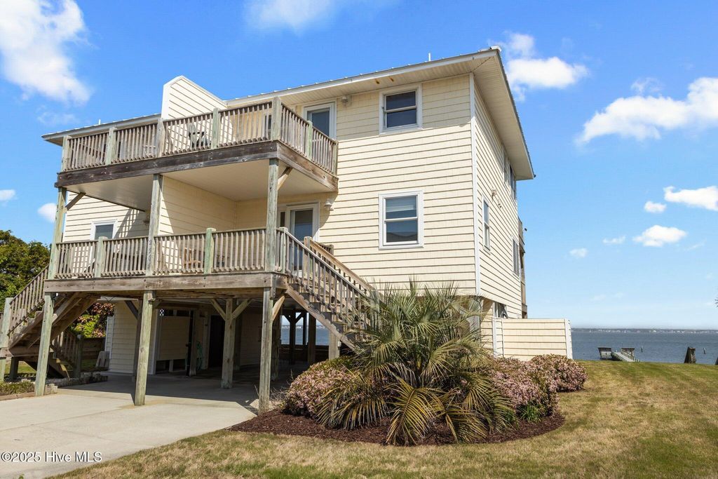 Photo of 2506 Emerald Drive #E, Emerald Isle, NC 28594 (MLS # 100563008)