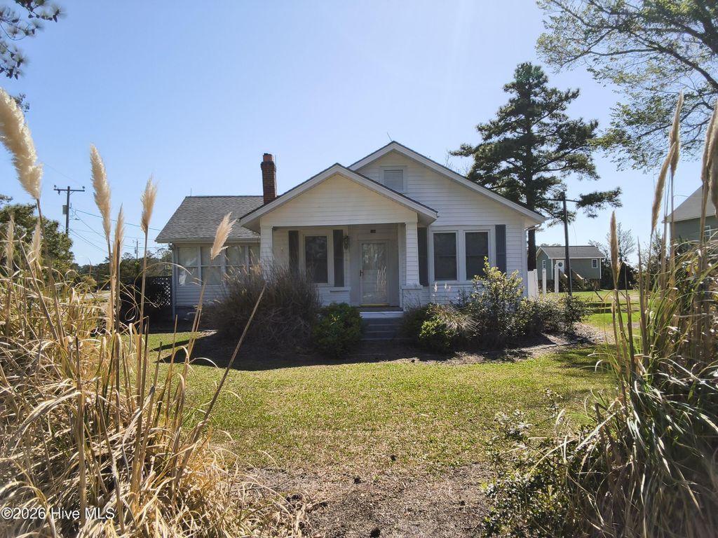 Photo of 104 Nelson Neck Road, Sea Level, NC 28577 (MLS # 100564028)