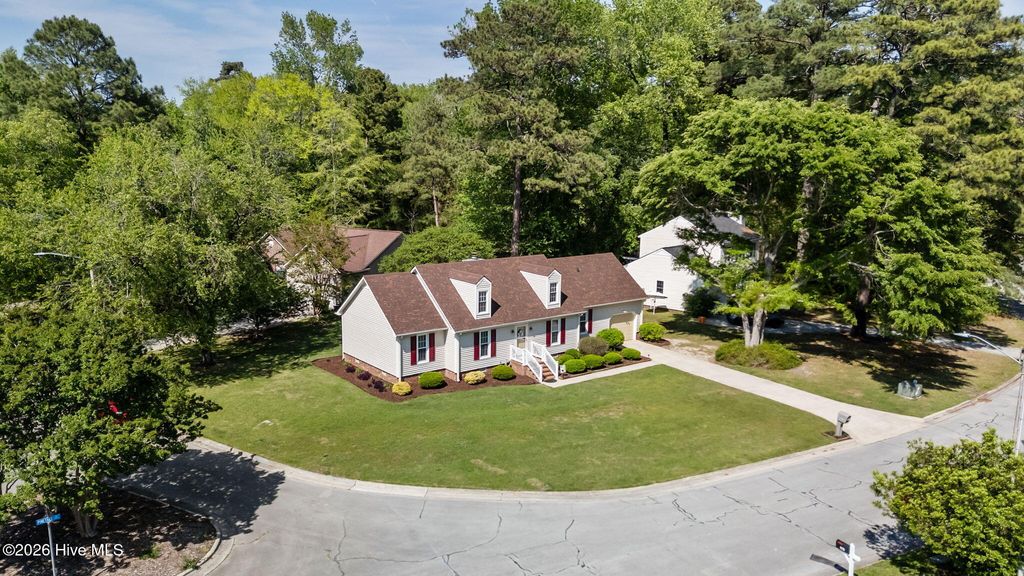 Photo of 1902 Pinetree Drive, New Bern, NC 28562 (MLS # 100570548)