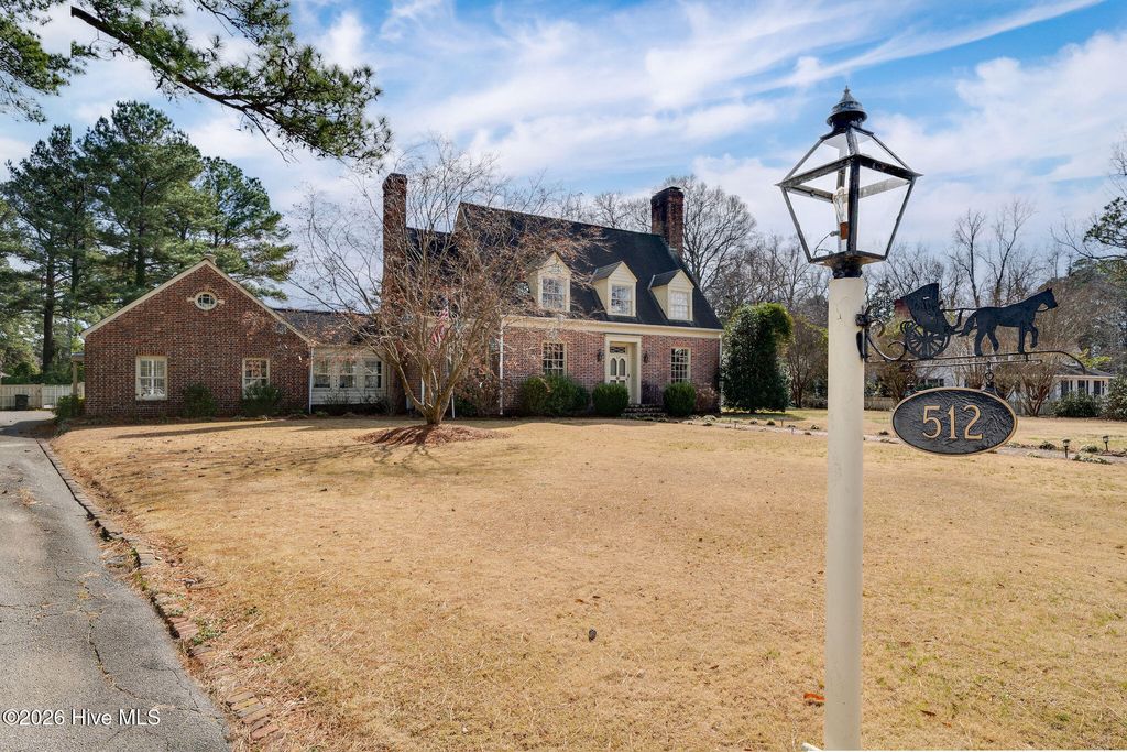 Photo of 512 E Hill Street, Warsaw, NC 28398 (MLS # 100556606)