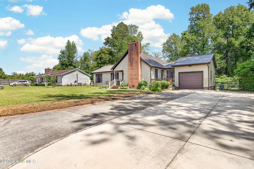 Photo of 207 Stillwood Drive, Jacksonville, NC 28540 (MLS # 100570102)