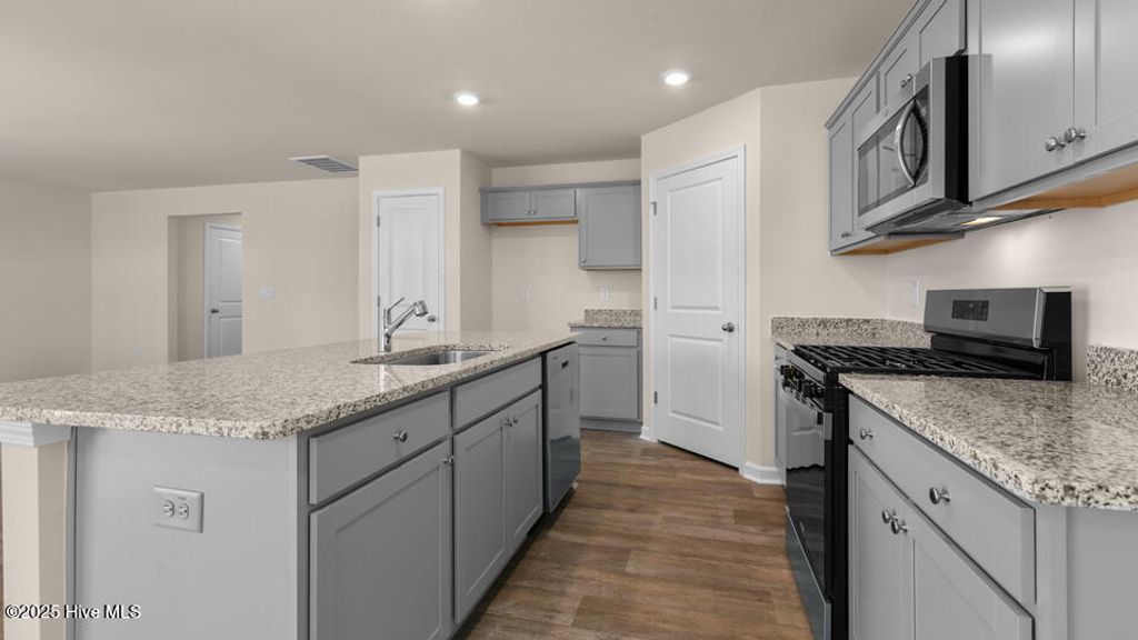 Photo of 283 Palm Drive, Sanford, NC 27332 (MLS # 100548994)