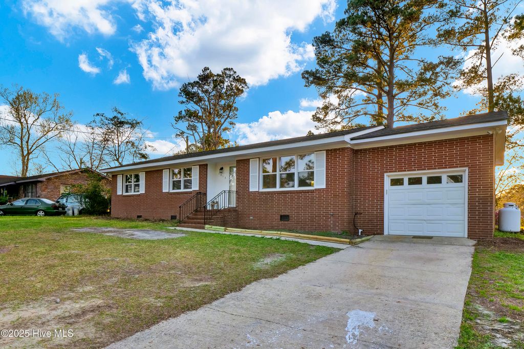 Photo of 1013 Glenlea Drive, Wilmington, NC 28405 (MLS # 100555284)