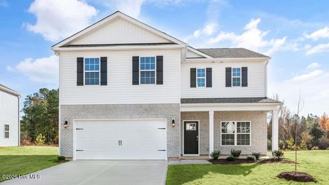 Photo of 712 Lazy Elm Lane, Aberdeen, NC 28315 (MLS # 100567796)