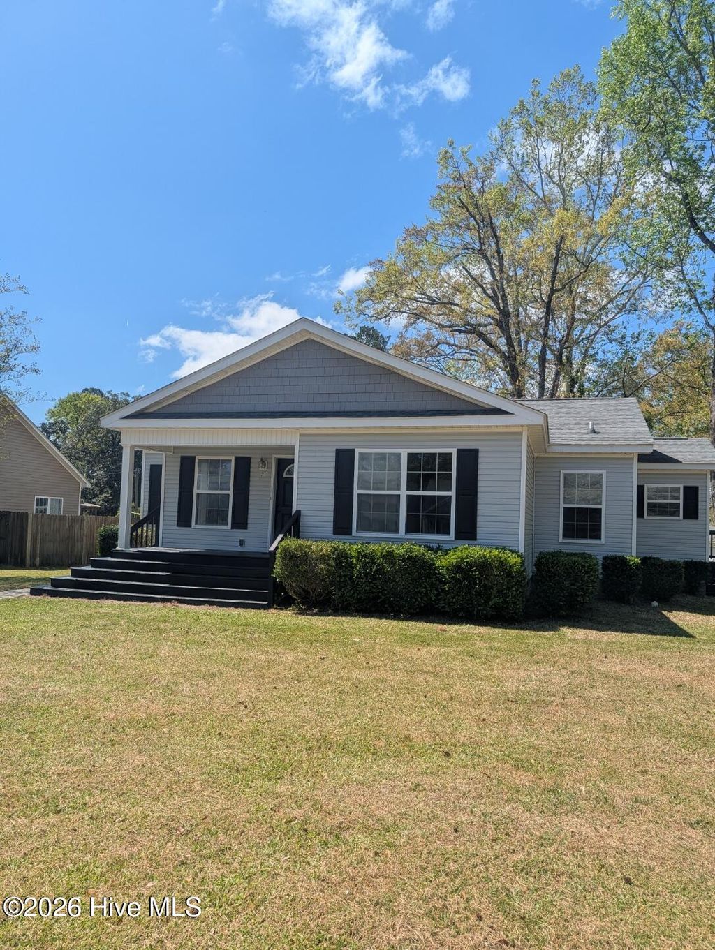 Photo of 217 Queens Road, Jacksonville, NC 28540 (MLS # 100565464)