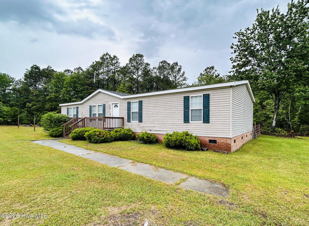 Photo of 115 Winn Court, Jacksonville, NC 28540 (MLS # 100570827)