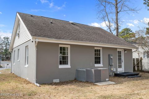 Tiny photo for 136 Elizabeth Street, Jacksonville, NC 28540 (MLS # 100555981)
