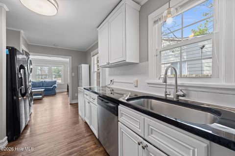 Tiny photo for 136 Elizabeth Street, Jacksonville, NC 28540 (MLS # 100555981)