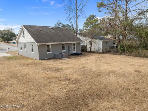 Tiny photo for 136 Elizabeth Street, Jacksonville, NC 28540 (MLS # 100555981)