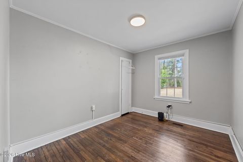 Tiny photo for 136 Elizabeth Street, Jacksonville, NC 28540 (MLS # 100555981)