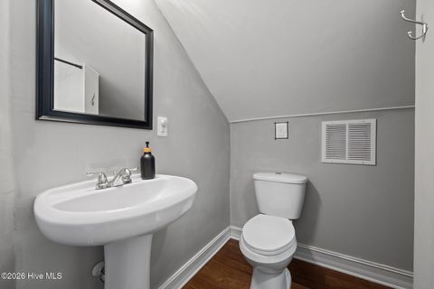 Tiny photo for 136 Elizabeth Street, Jacksonville, NC 28540 (MLS # 100555981)