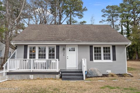 136 Elizabeth Street Jacksonville NC 28546