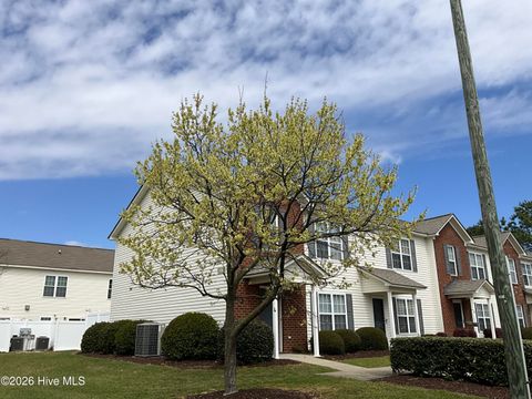Townhouse For Sale - 4263 Dudleys Grant Drive #A<br/> Winterville, NC 28590
