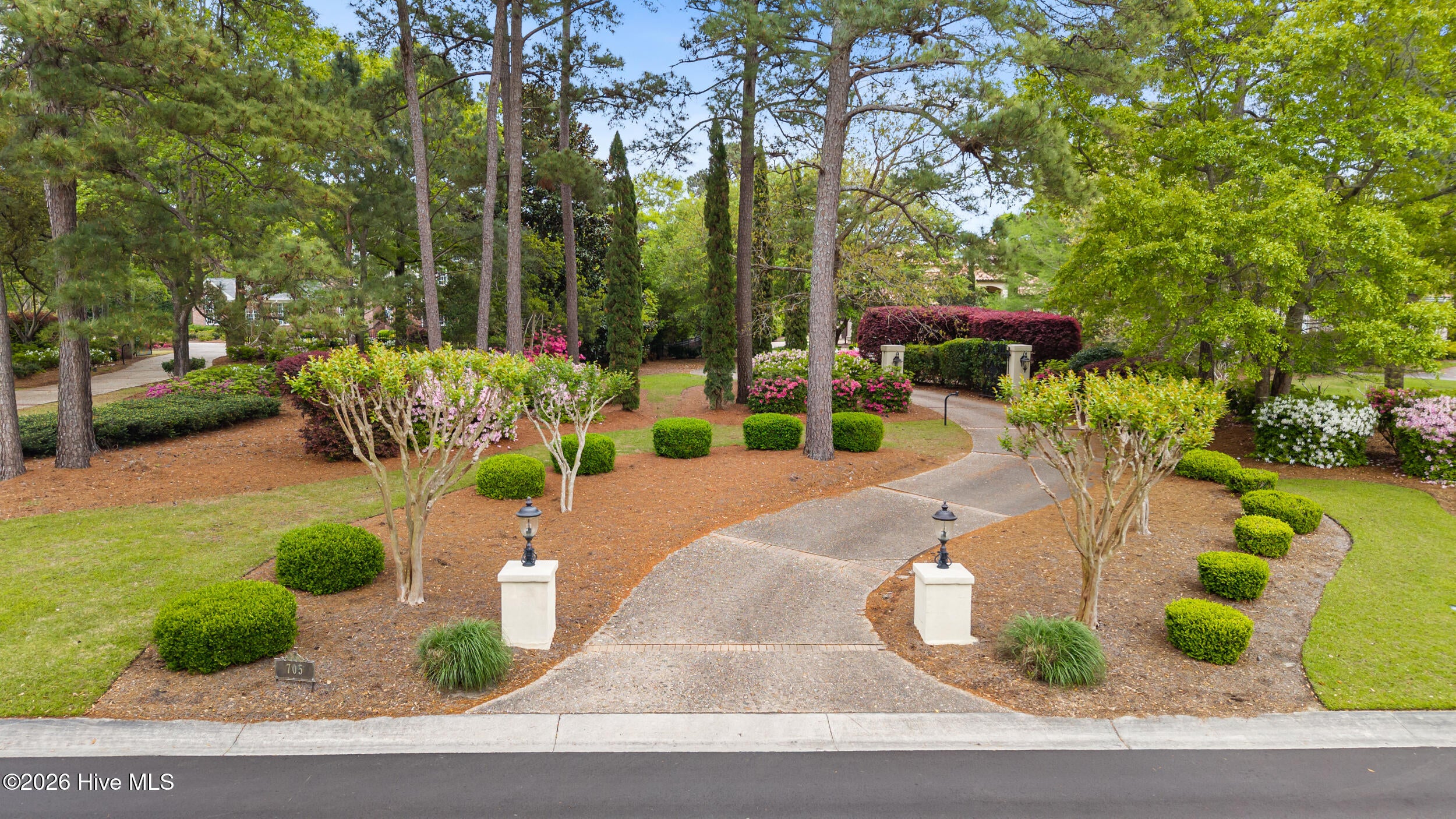 705 Planters Row