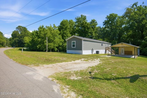 Tiny photo for 425 Beckys Creek Road, Hampstead, NC 28443 (MLS # 100586913)