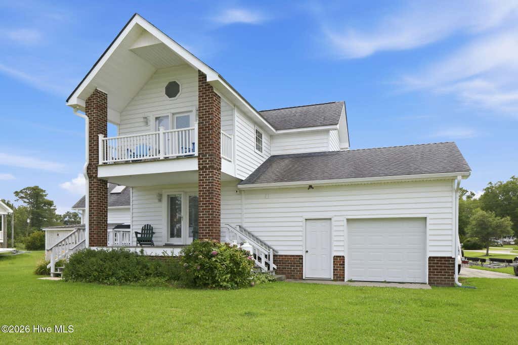Photo of 166 Wallace Road, Beaufort, NC 28516 (MLS # 100587318)