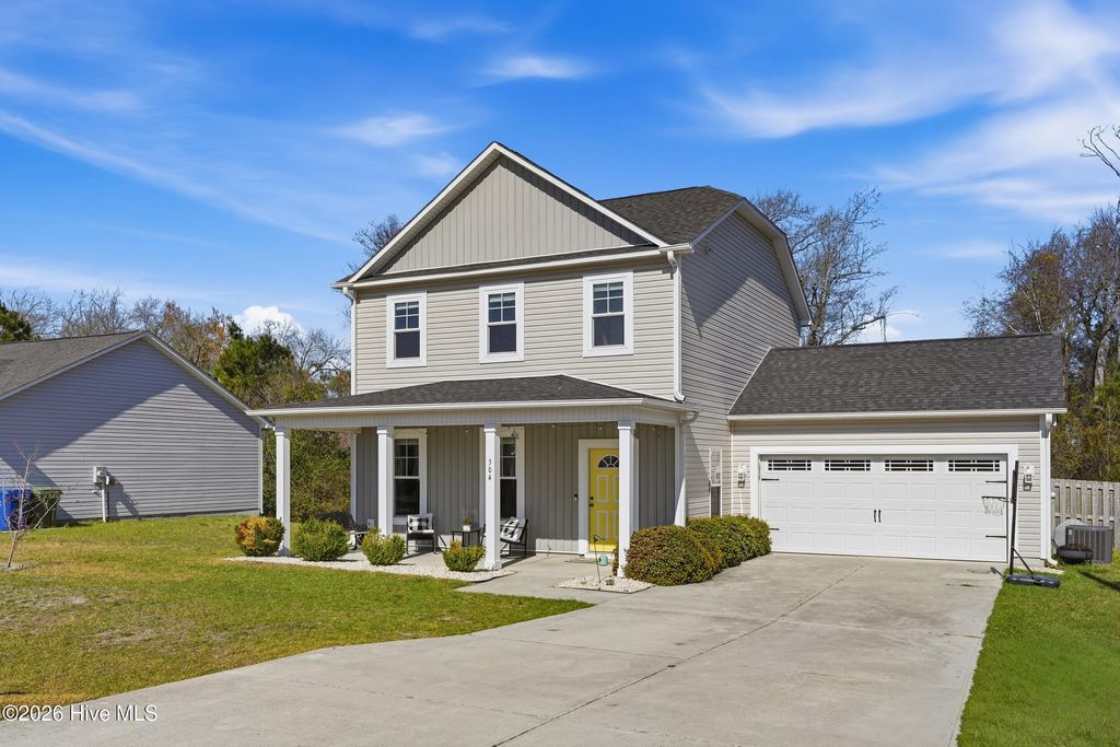 Photo of 304 Holbrook Lane, Hubert, NC 28539 (MLS # 100562917)