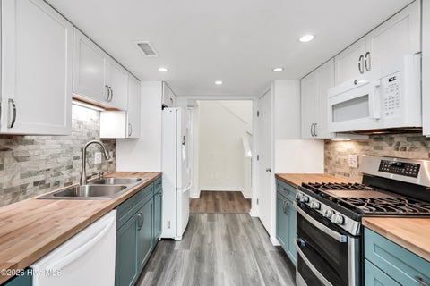 Tiny photo for 1433 Villa Place E, Wilmington, NC 28409 (MLS # 100602754)