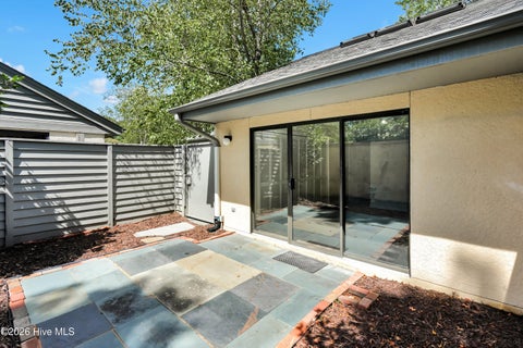 Tiny photo for 1433 Villa Place E, Wilmington, NC 28409 (MLS # 100602754)