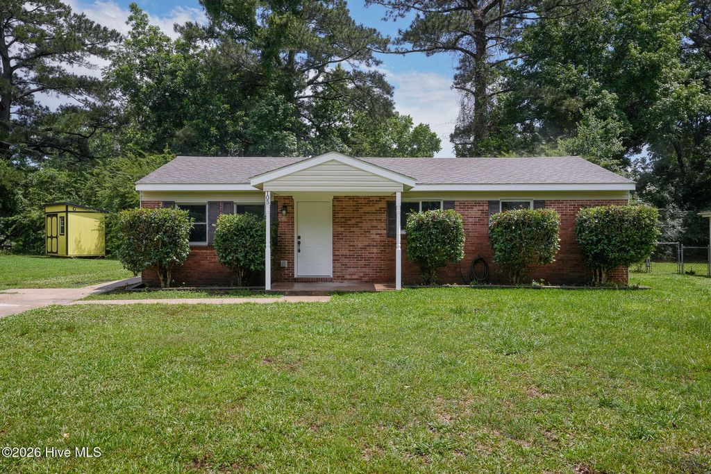 Photo of 105 Ramsey Drive, Jacksonville, NC 28540 (MLS # 100576786)