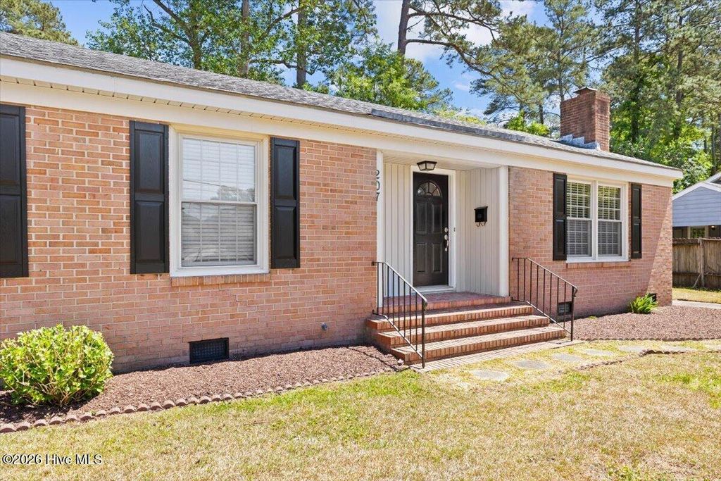 Photo of 207 S Englewood Drive, Rocky Mount, NC 27804 (MLS # 100569600)