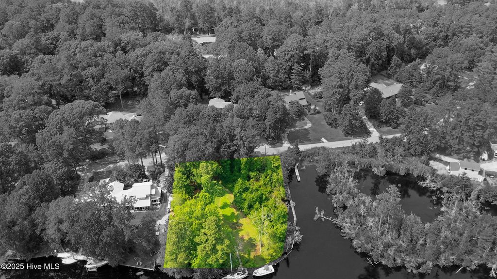 Photo of 207 Dogwood Trail, Elizabeth City, NC 27909 (MLS # 100511710)