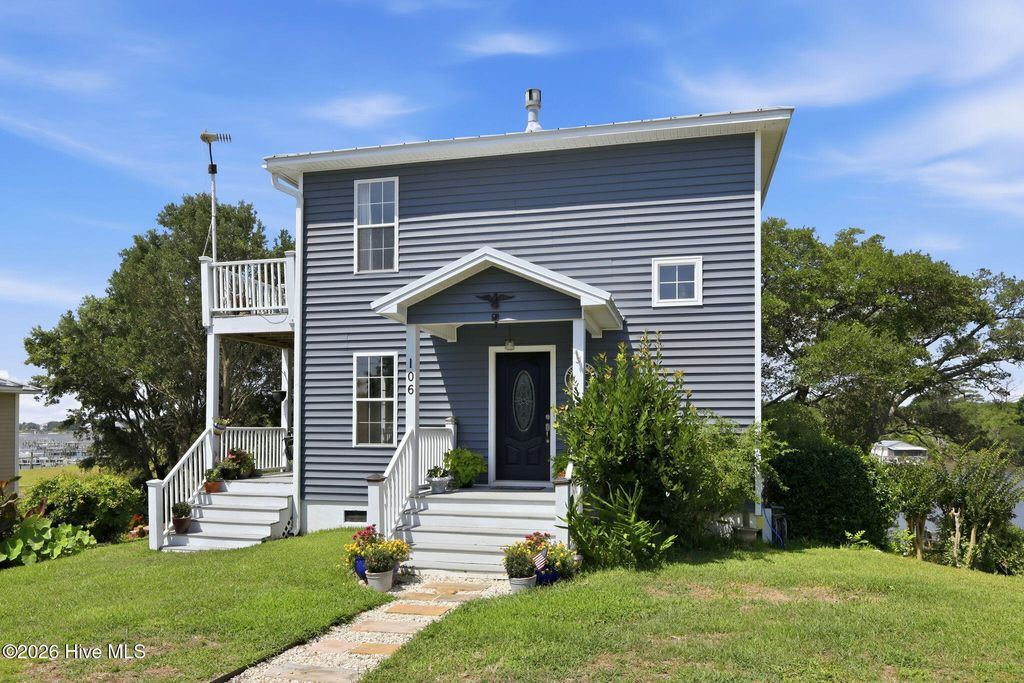 Photo of 106 Adrian Lane, Swansboro, NC 28584 (MLS # 100584120)