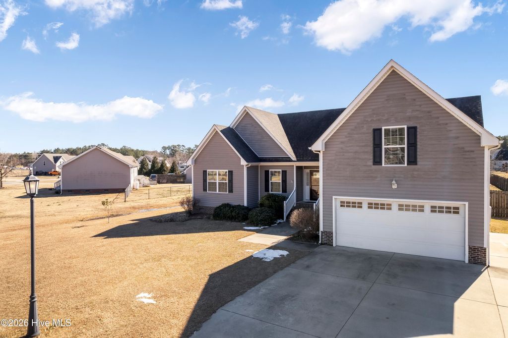 Photo of 111 Tideland Drive, Elizabeth City, NC 27909 (MLS # 100553835)