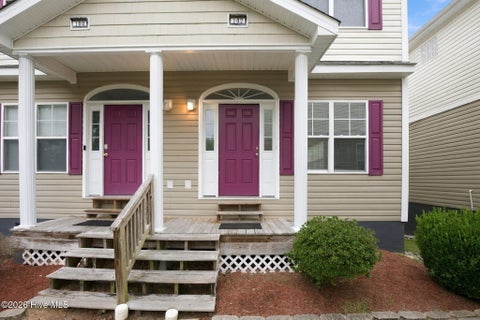 Townhouse For Sale - 102 Sea Knight Lane<br/> Havelock, NC 28532