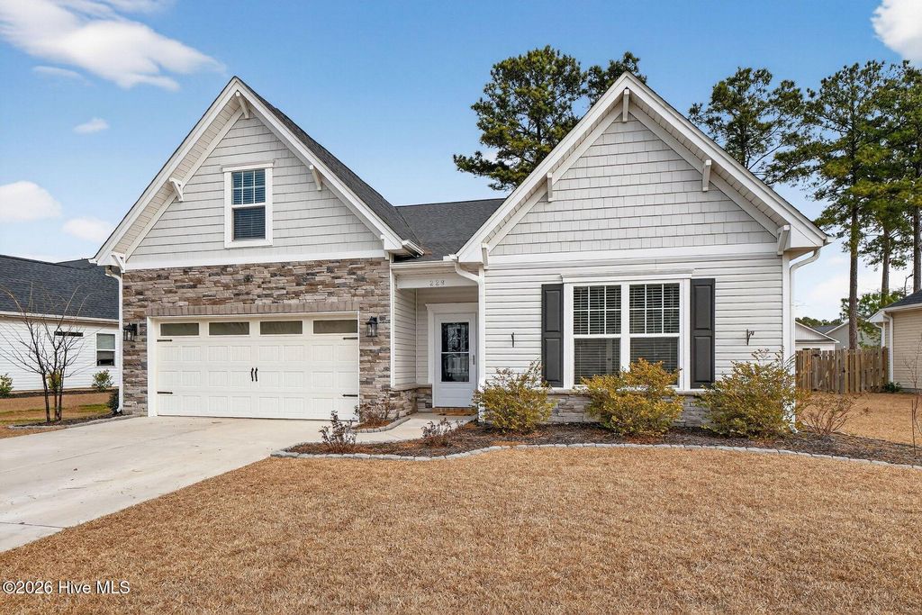 Photo of 228 Autumn Breeze Lane NE, Bolivia, NC 28422 (MLS # 100552199)