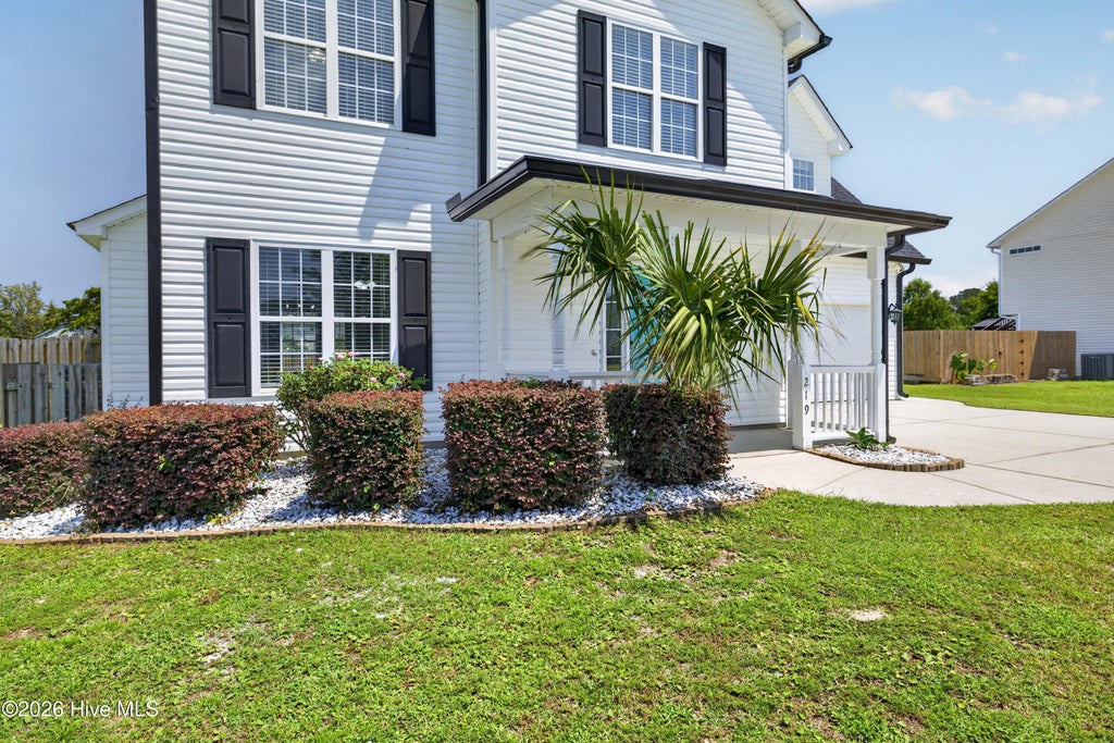 Photo of 219 Twin Oaks Drive, Hampstead, NC 28443 (MLS # 100597249)