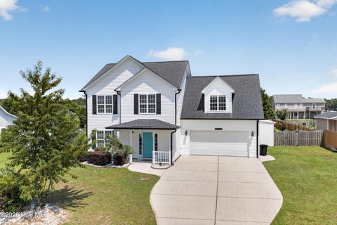 Homes For Sale - 219 Twin Oaks Drive<br/> Hampstead, NC 28443