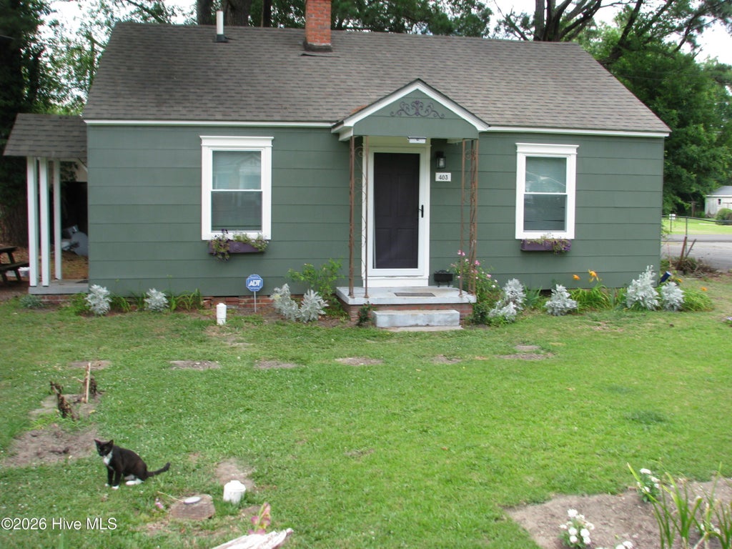 Photo of 403 Winesett Circle, Plymouth, NC 27962 (MLS # 100580721)
