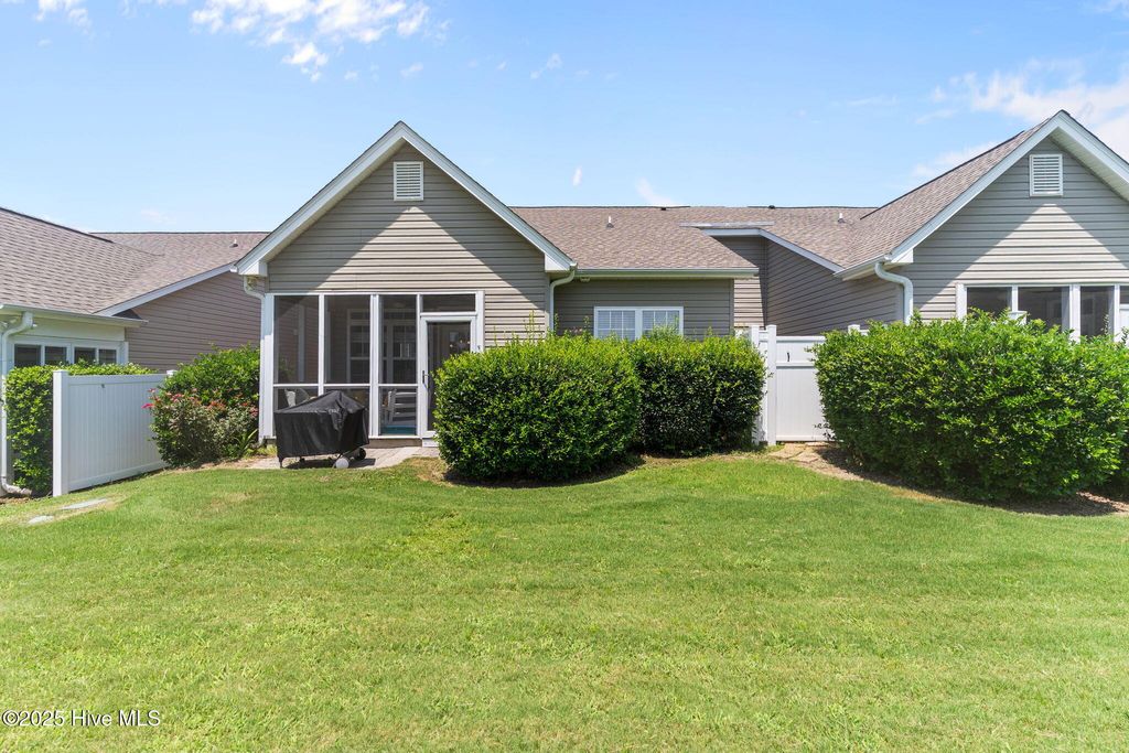 Photo of 5154 Elton Drive SE, Southport, NC 28461 (MLS # 100522397)