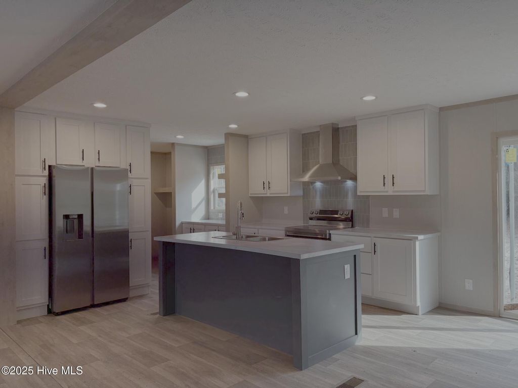 Photo of 260 Tracy Drive, Burgaw, NC 28425 (MLS # 100546675)