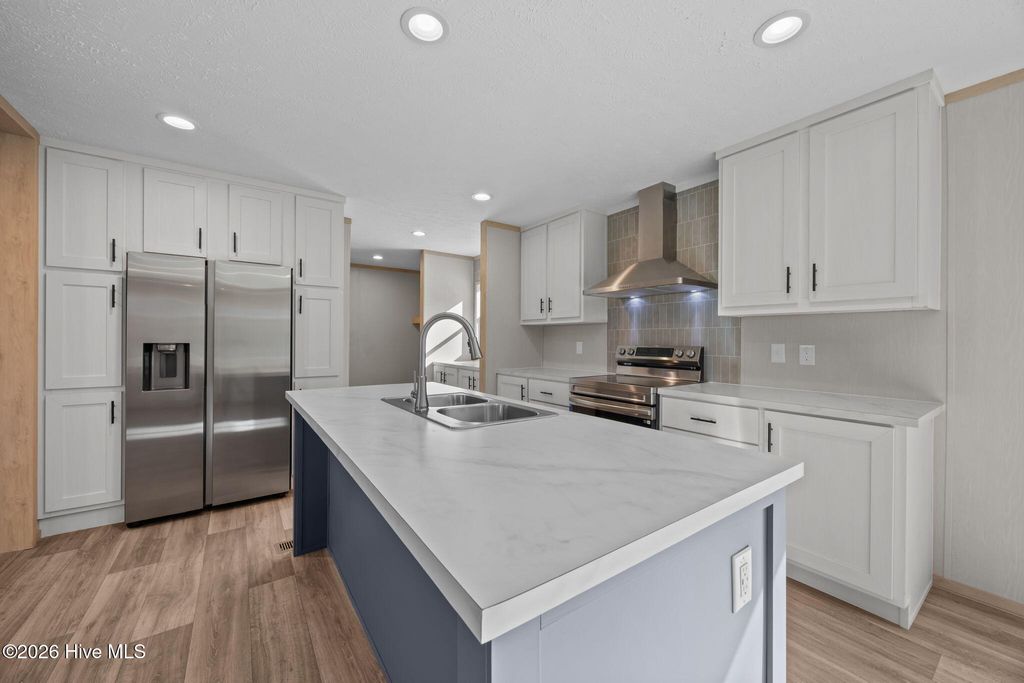 Photo of 260 Tracy Drive, Burgaw, NC 28425 (MLS # 100546675)