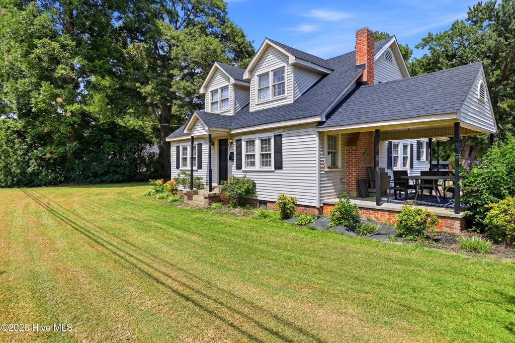 Photo of 421 S Brown Street, Chadbourn, NC 28431 (MLS # 100587676)