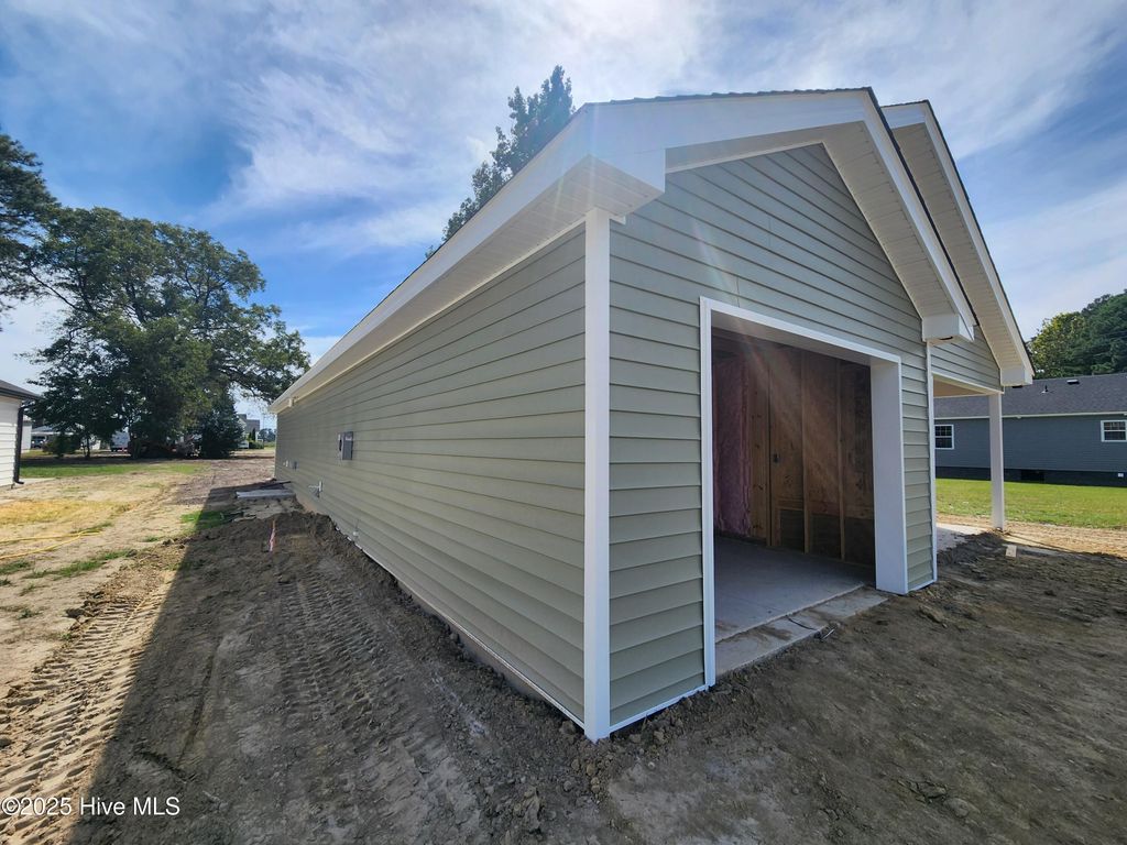 Photo of 204 King Avenue, Hertford, NC 27944 (MLS # 100525927)