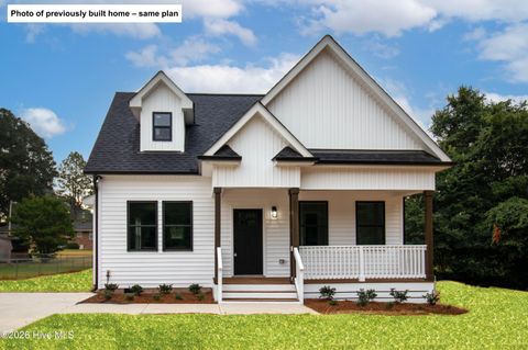 Photo of 437 Evans Street, Wilmington, NC 28405 (MLS # 100555538)