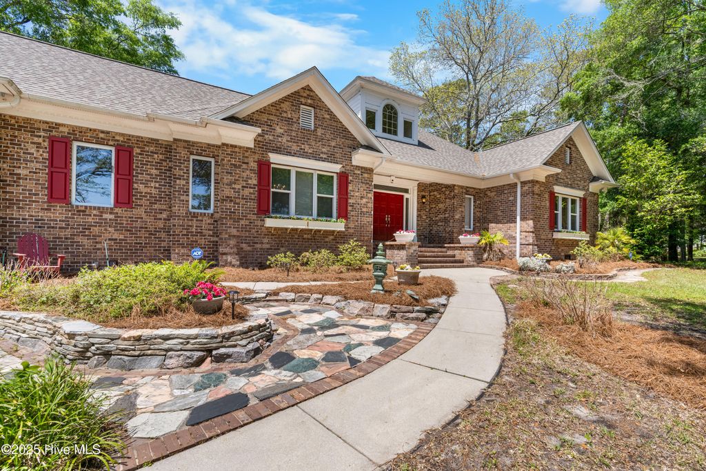 Photo of 524 Admirals Court SE, Bolivia, NC 28422 (MLS # 100570378)