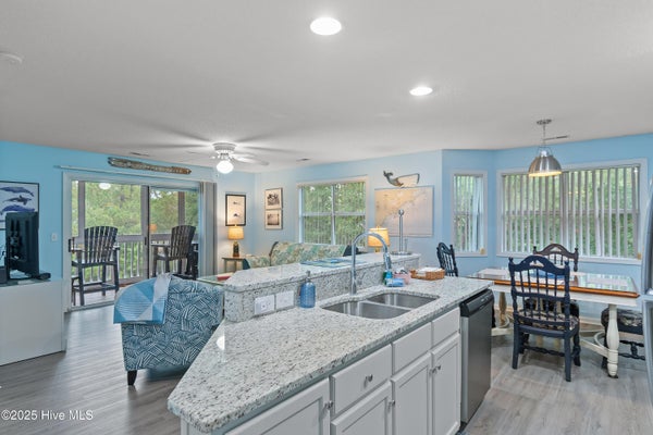 3030 MARSH WINDS CIR UNIT 106, SOUTHPORT, NC 28461 - Image dcc952b3bcd27ef3a0ddf074eeba2ddb/2708568268