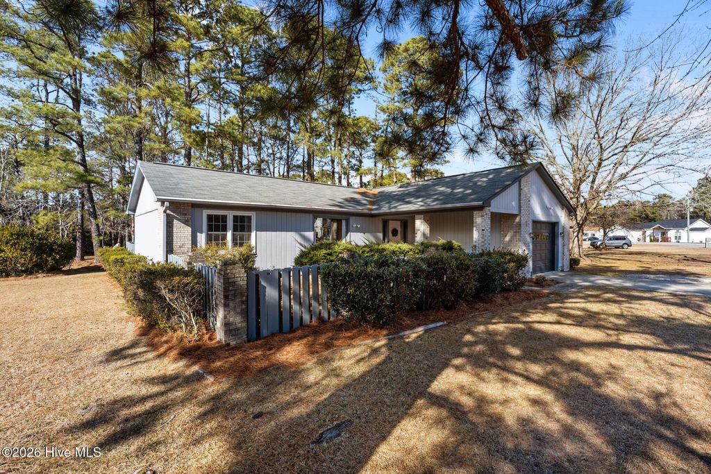 Photo of 1511 Caracara Drive, New Bern, NC 28560 (MLS # 100551177)