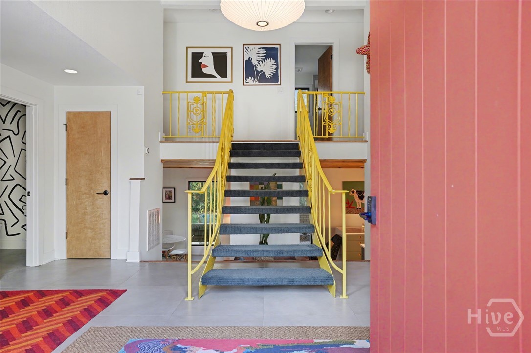 255 Kensington Drive