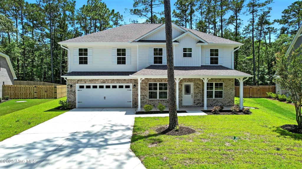 Photo of 1213 Mandevilla Drive SE, Bolivia, NC 28422 (MLS # 100424316)