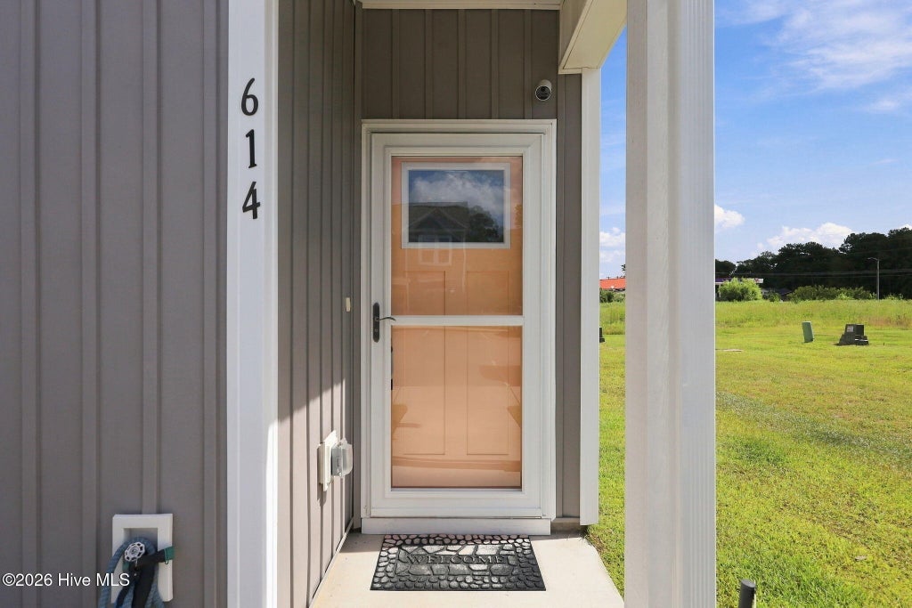Photo of 614 Jacks Crossing Drive, Hubert, NC 28539 (MLS # 100601509)