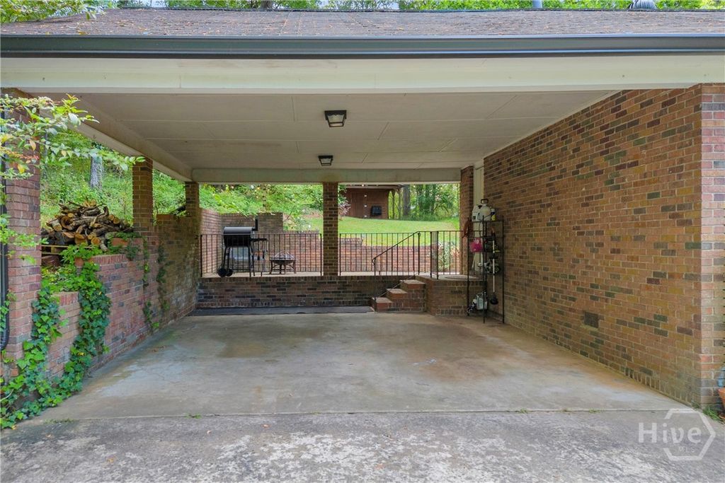 Photo of 480 Somerset Drive, Athens, GA 30606 (MLS # CL355438)