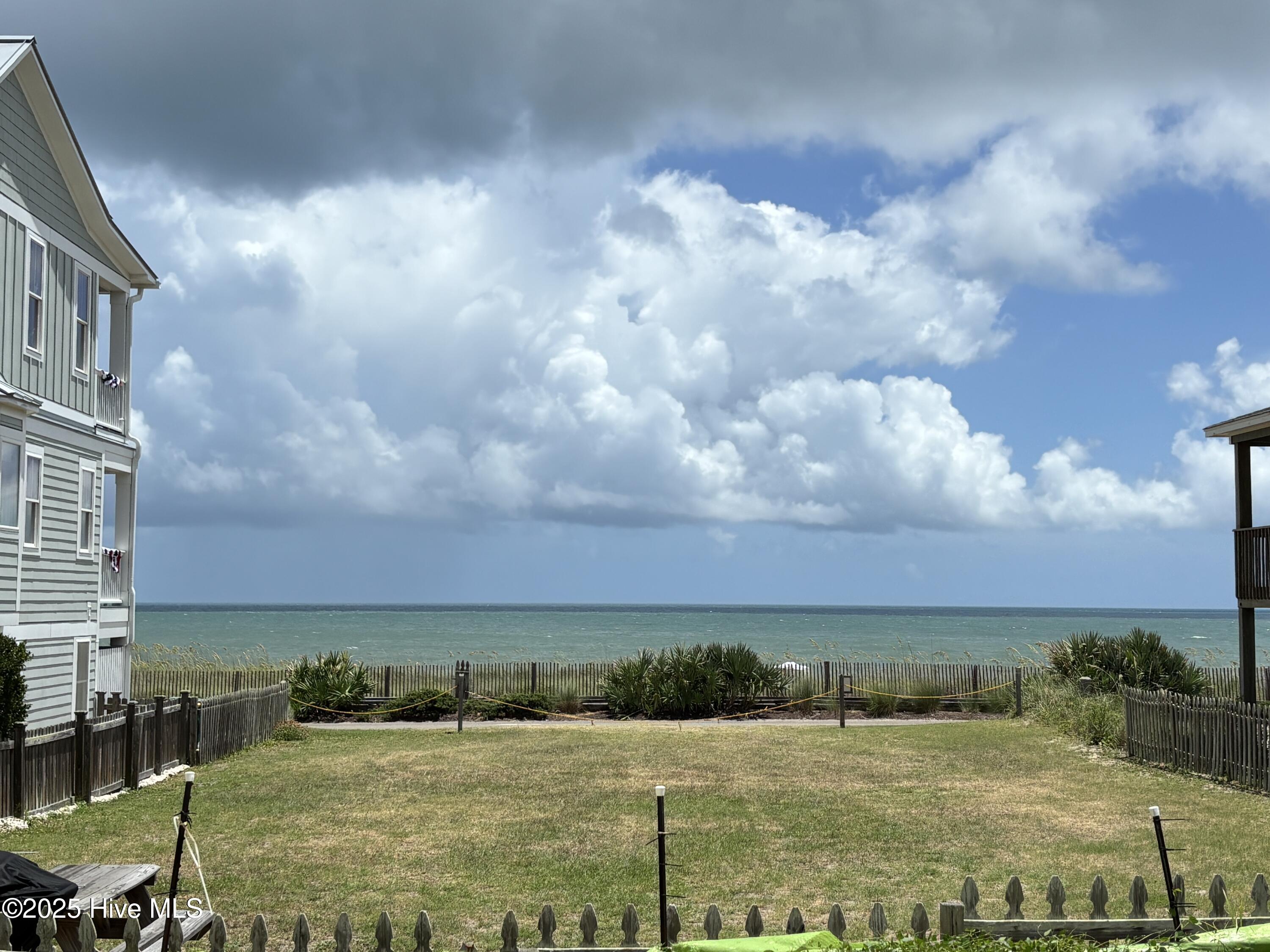 310 20 Fort Fisher Boulevard N