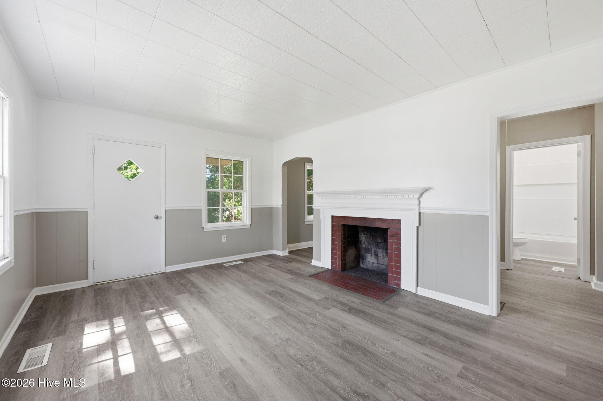 1610 Queen Anne Lane